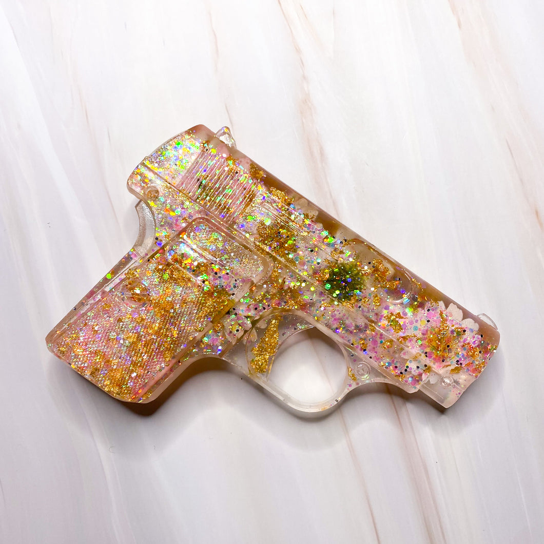 Mini Kawaii Cannon Pink White Glitter And Gold Blusheen