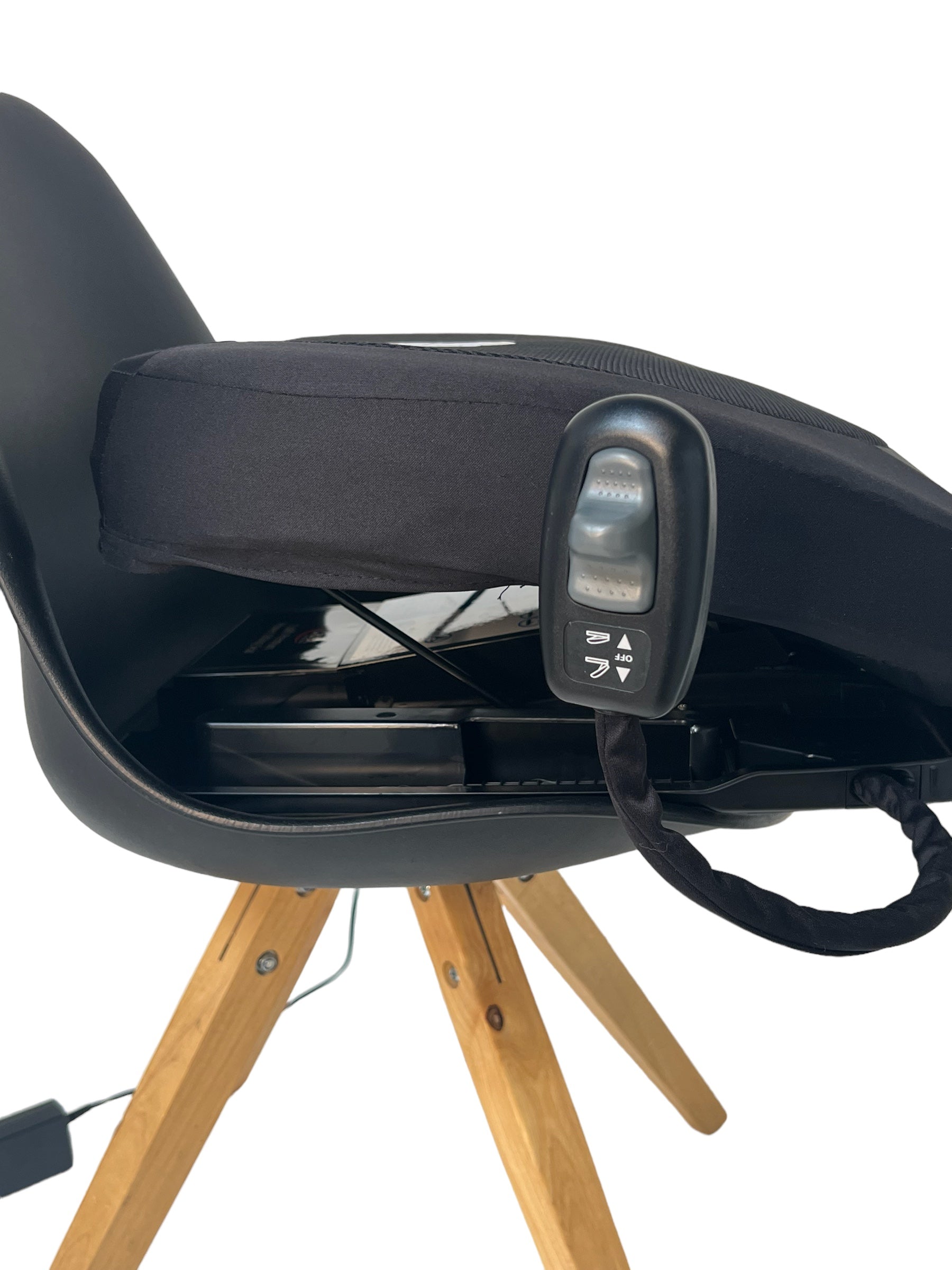 Katapultsæde - Hjælp til stol & sofa. Højdejusterbar, 2 varianter. CE-godkendt, Elektrisk 35 -136 kg