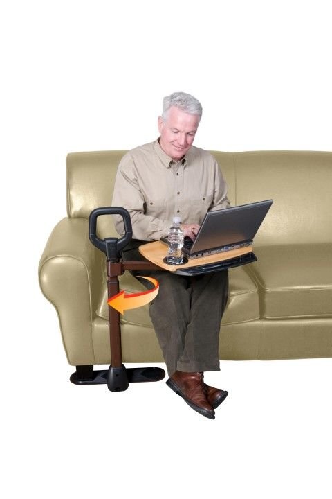 Se "Couch-Tray" - Nemt & sikkert støttehåndtag. Perfekt til seng & sofa! CE + MDR godkendt hos Seniorpleje