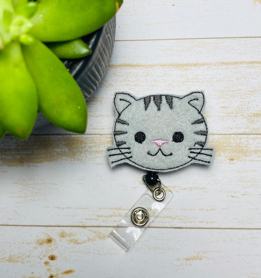 Cat paw toe beans retractable badge reel, gift for nurses, – tabbycatclips