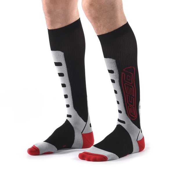 Nike Spark Lightweight Over-The-Calf Compression Running Socks. Nike CH