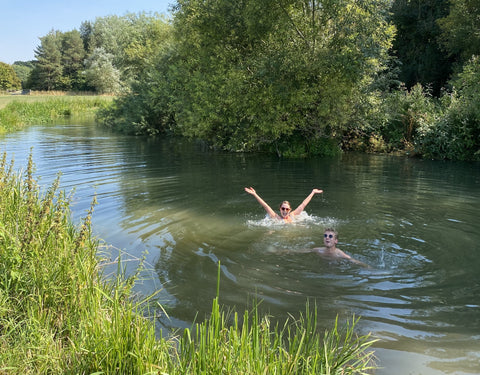 Doodling Lucy wild swimming cotswolds 