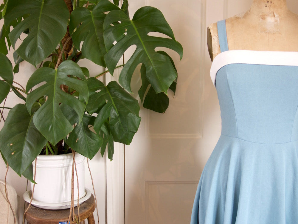 Charlie Dress Sewalong: Inserting the zipper, hemming, and the finish line!