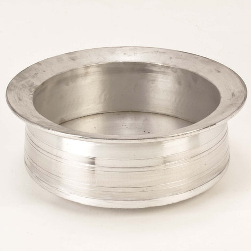 https://cdn.shopify.com/s/files/1/0289/5151/1092/products/aluminum-biryani-lagaan-heavy-duty_016cd104-6b5b-4410-a5ce-db8aa8b75782_512x512.jpg?v=1632683327