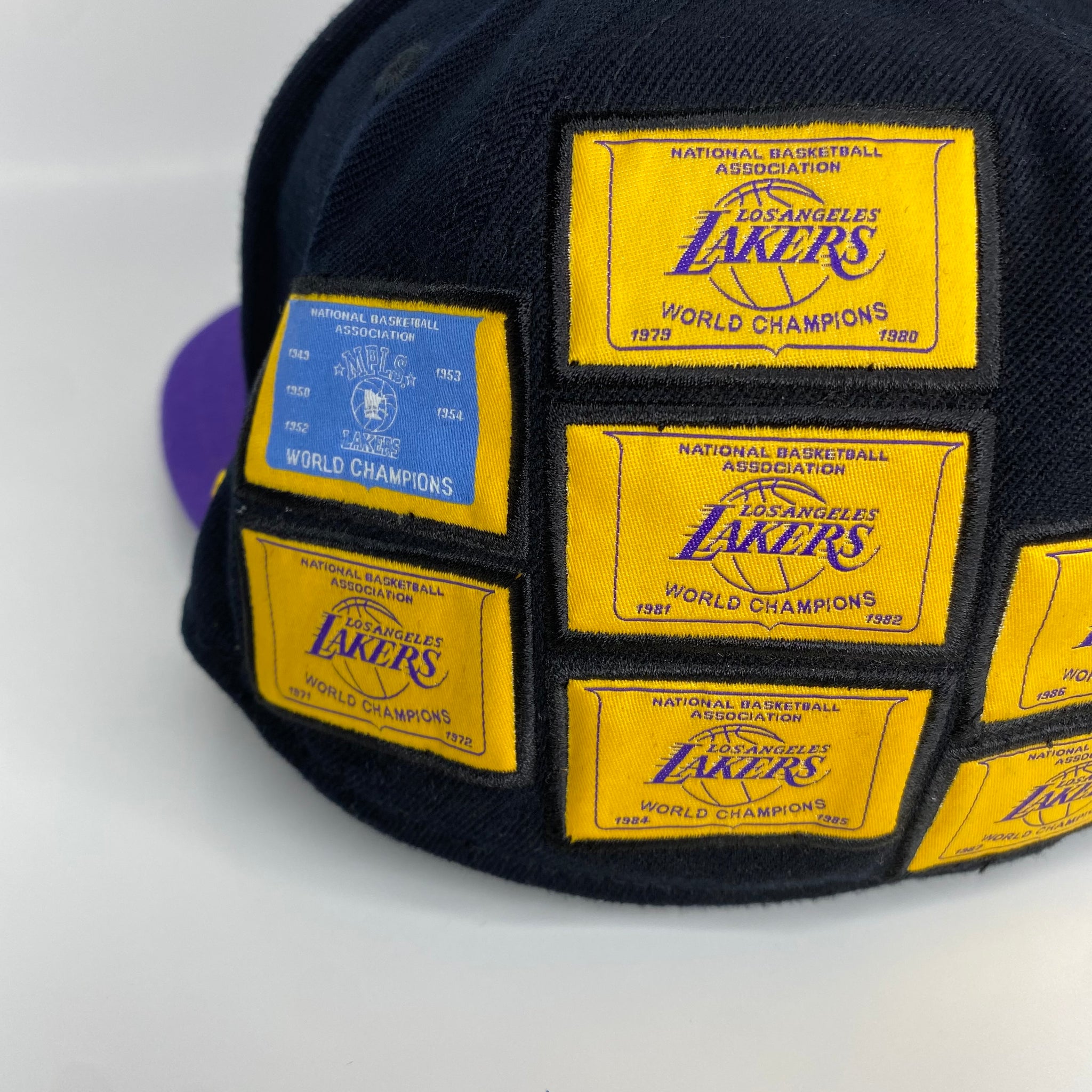 lakers championship banner hat