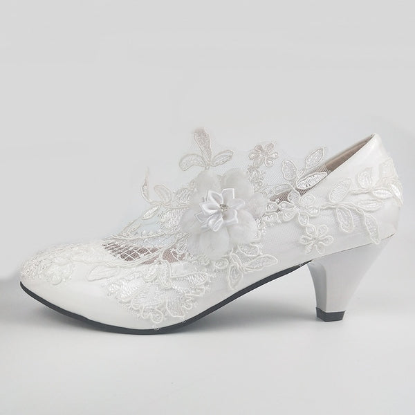 ladies white wedding shoes