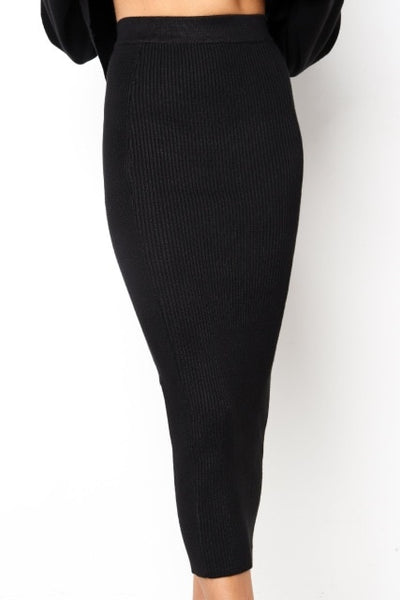 tight long black skirt