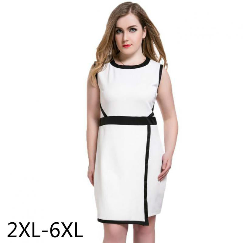 plus black and white dress