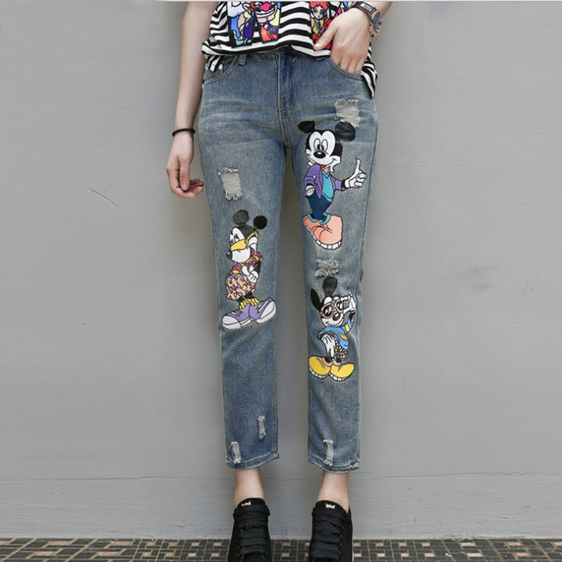 loose ripped boyfriend jeans