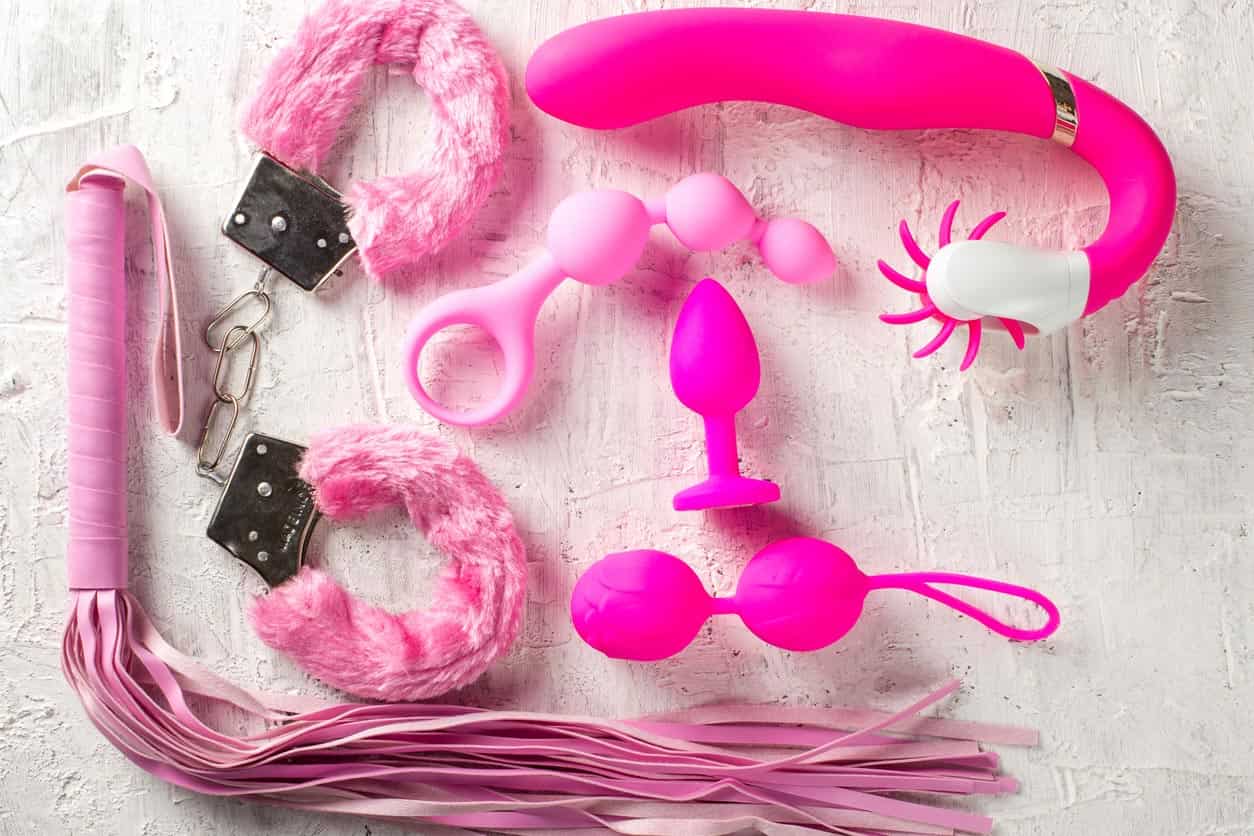 Use sex toys to make guys last longer in bed