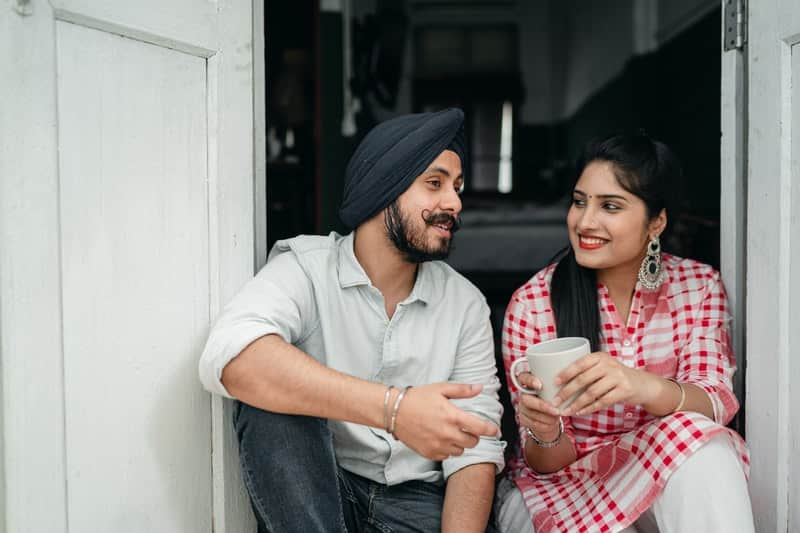 Woman attracted to man that is actively listening to her