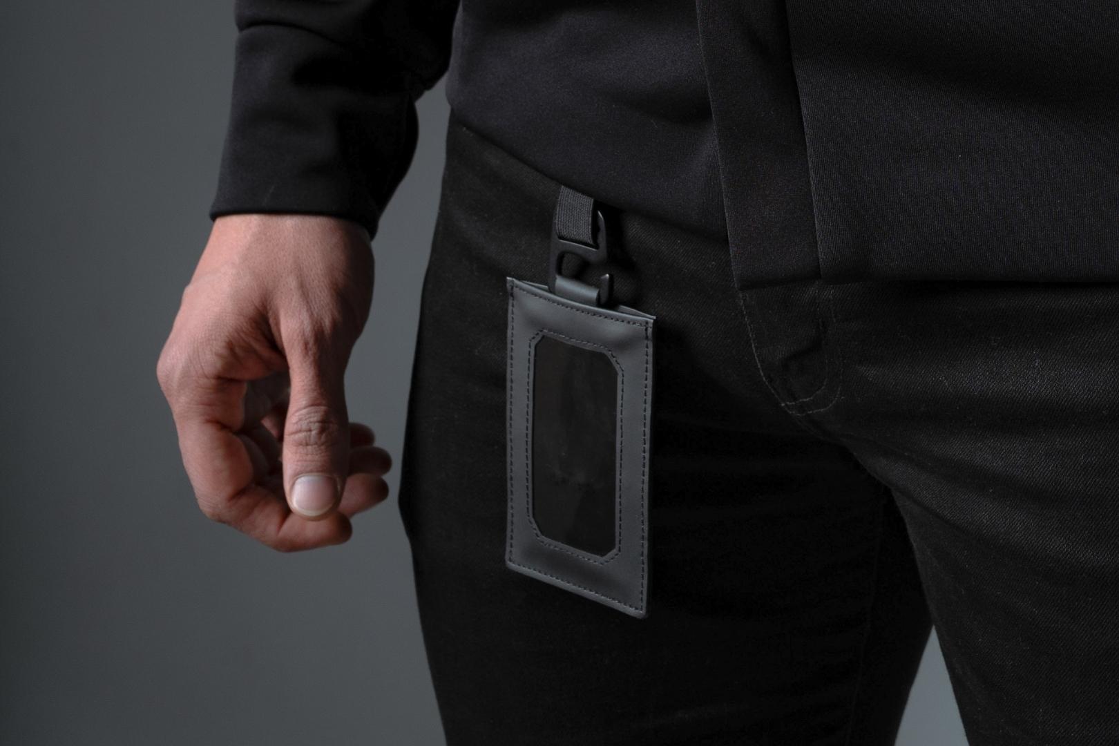 M-system card holder