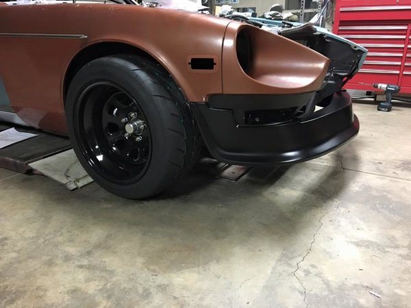 240z where to placefront plate