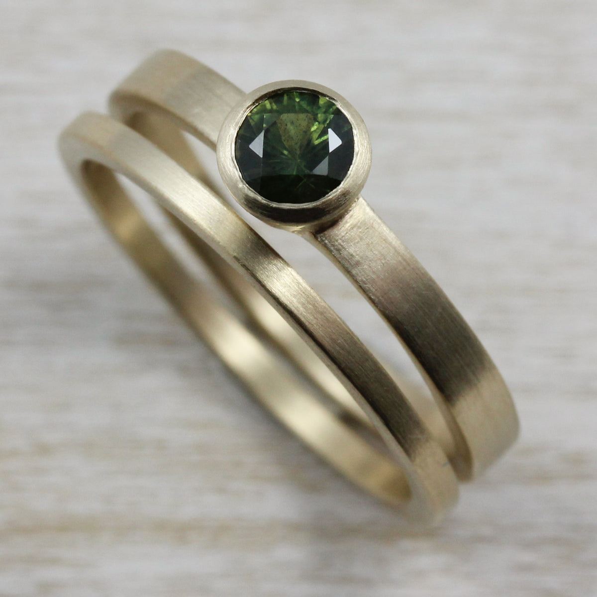 olive green sapphire