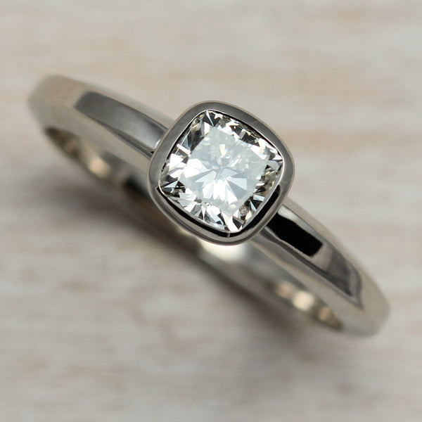 Cushion Cut Engagement Ring, Engagement Ring - Aide-mémoire Jewelry
