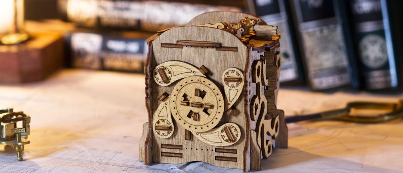 Rätselboxen aus Holz für Erwachsene