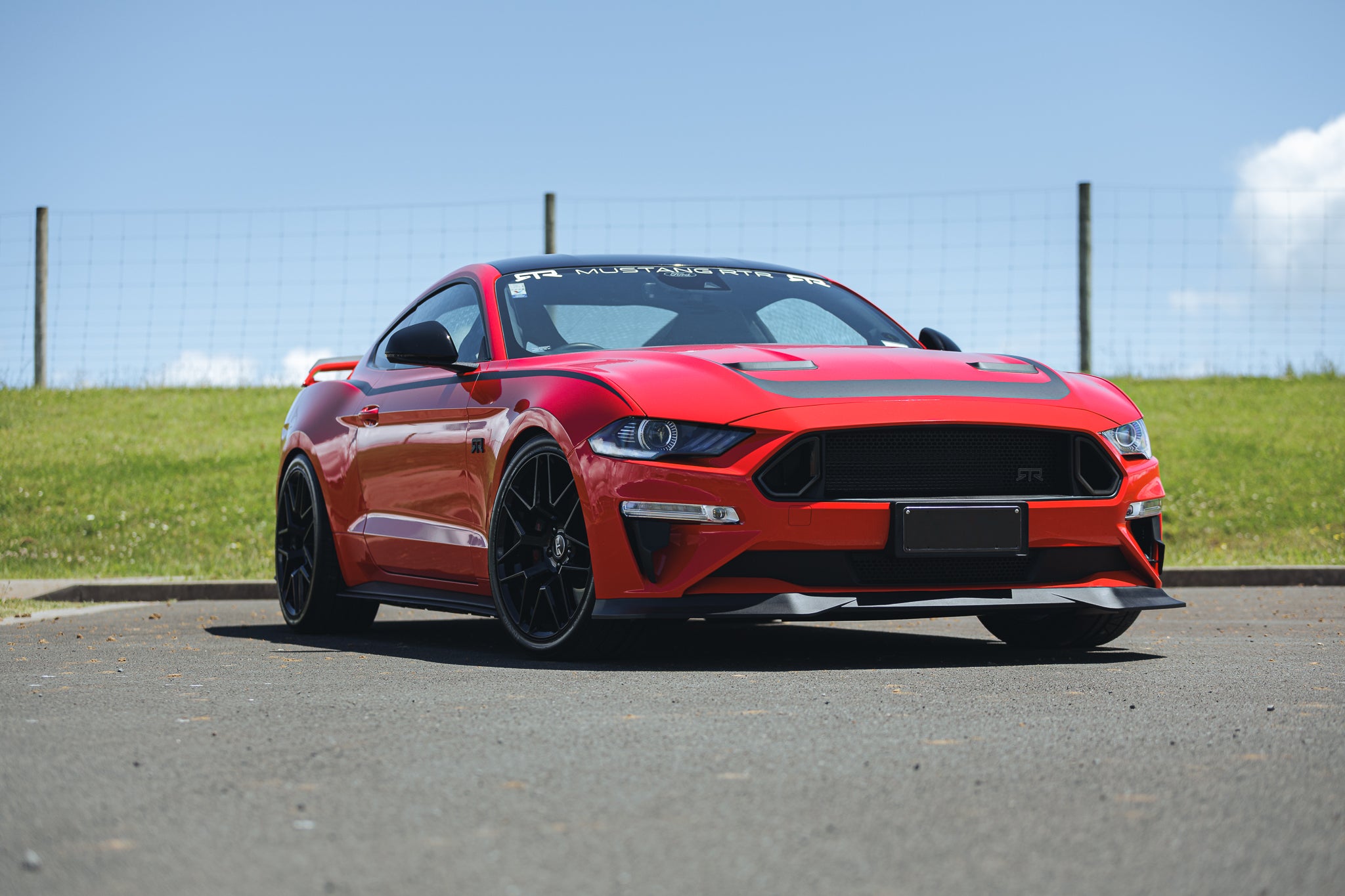 Mustang_RTR_Spec_2_50_Race_Red_Web_-18