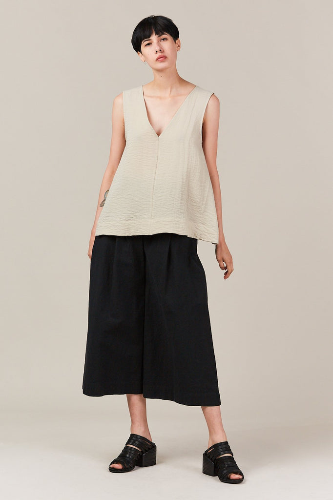 NEW ARRIVALS – Kick Pleat