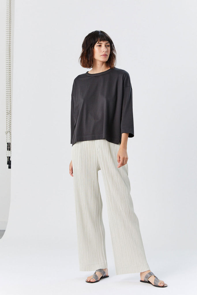 Pleats Please by Issey Miyake – Kick Pleat