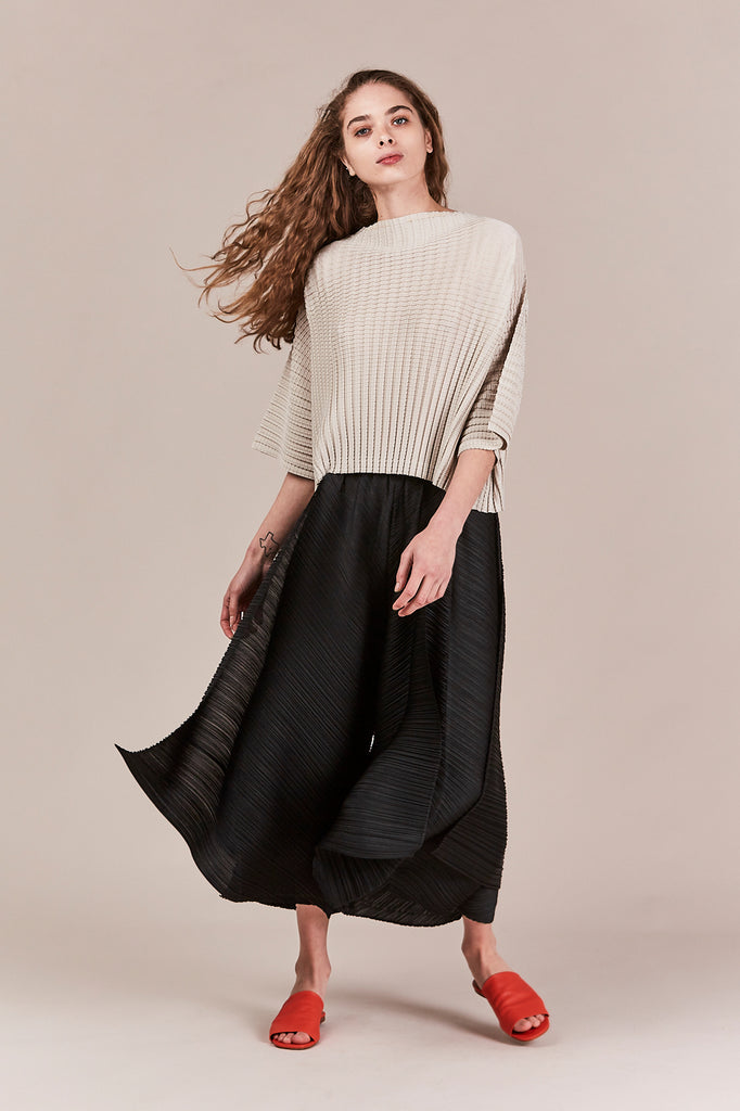 CLOTHING – Kick Pleat