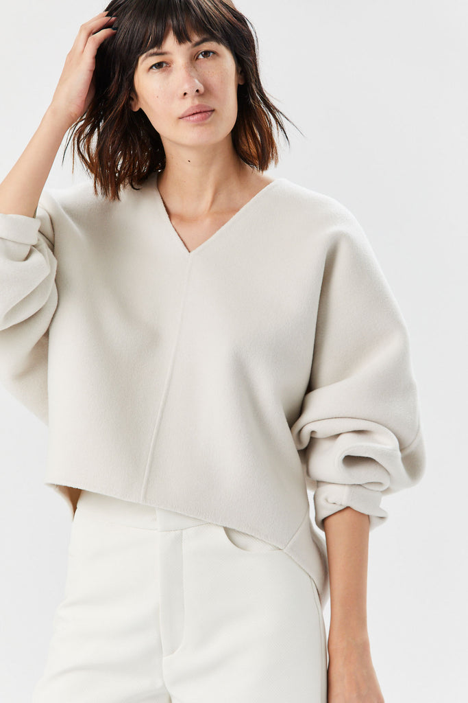 ALL TOPS – Kick Pleat