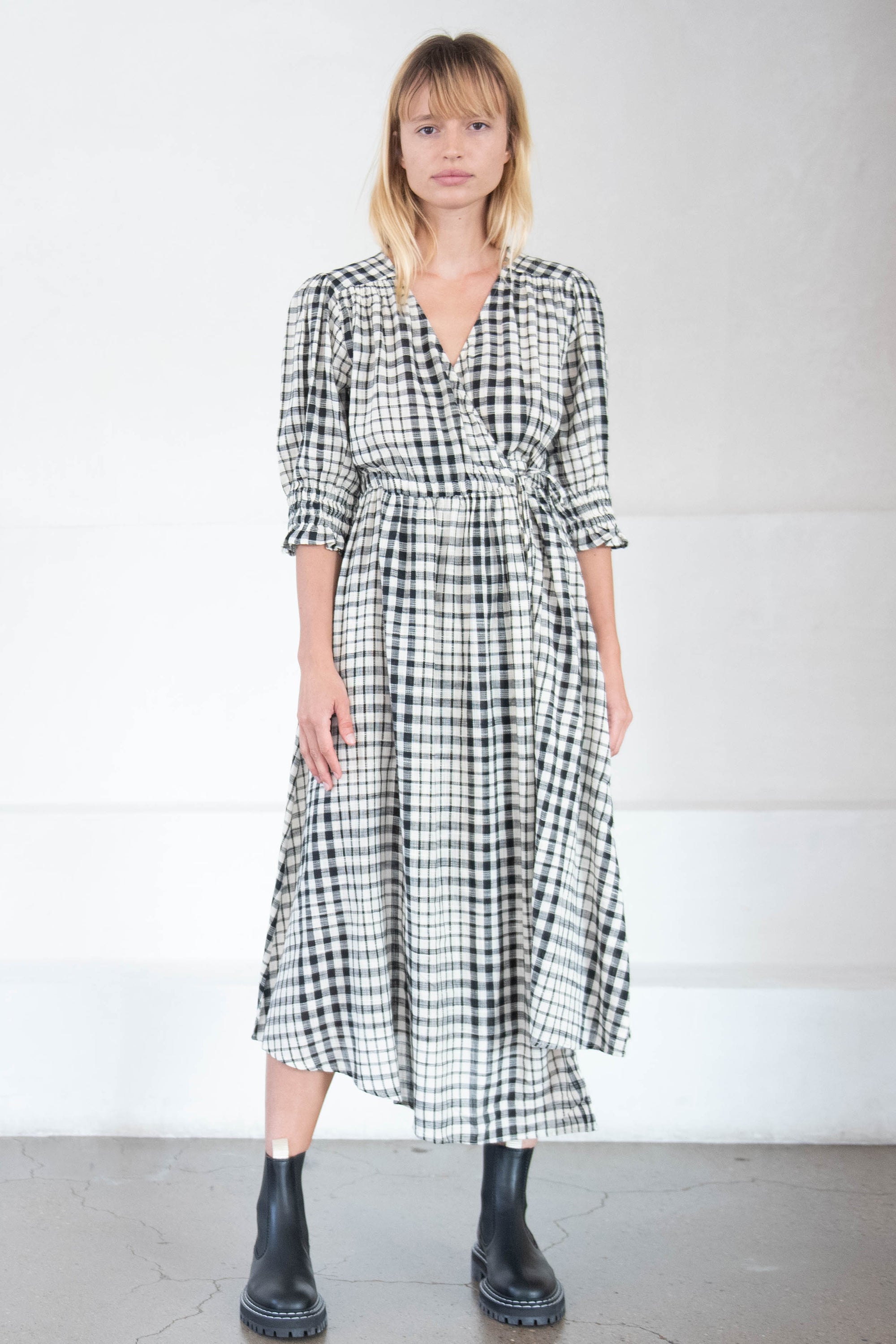 LUCINDA WRAP DRESS, black plaid