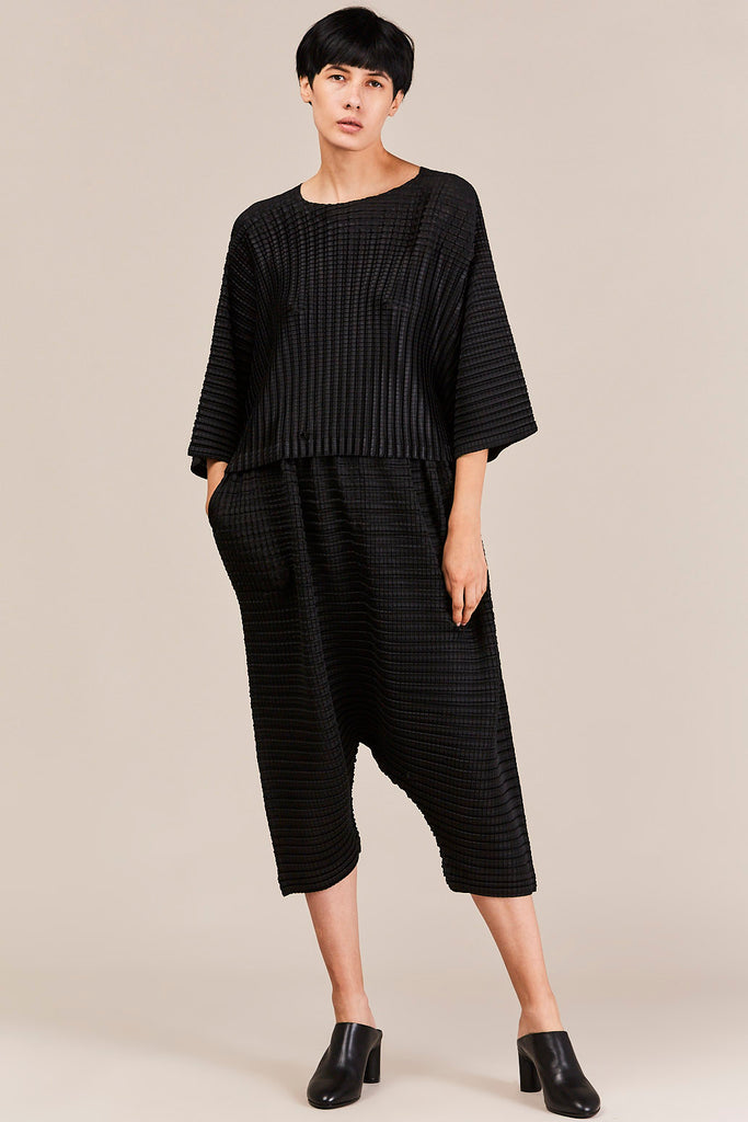 Pleats Please by Issey Miyake – Kick Pleat