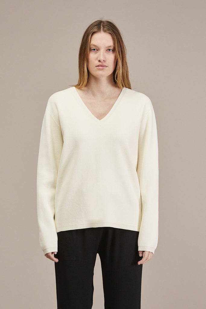 Sweaters – Kick Pleat