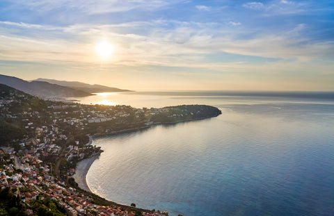 Vue sur la Mer et sur la côte d'Azur au Maybourne Riviera