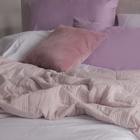 purple bed sheets