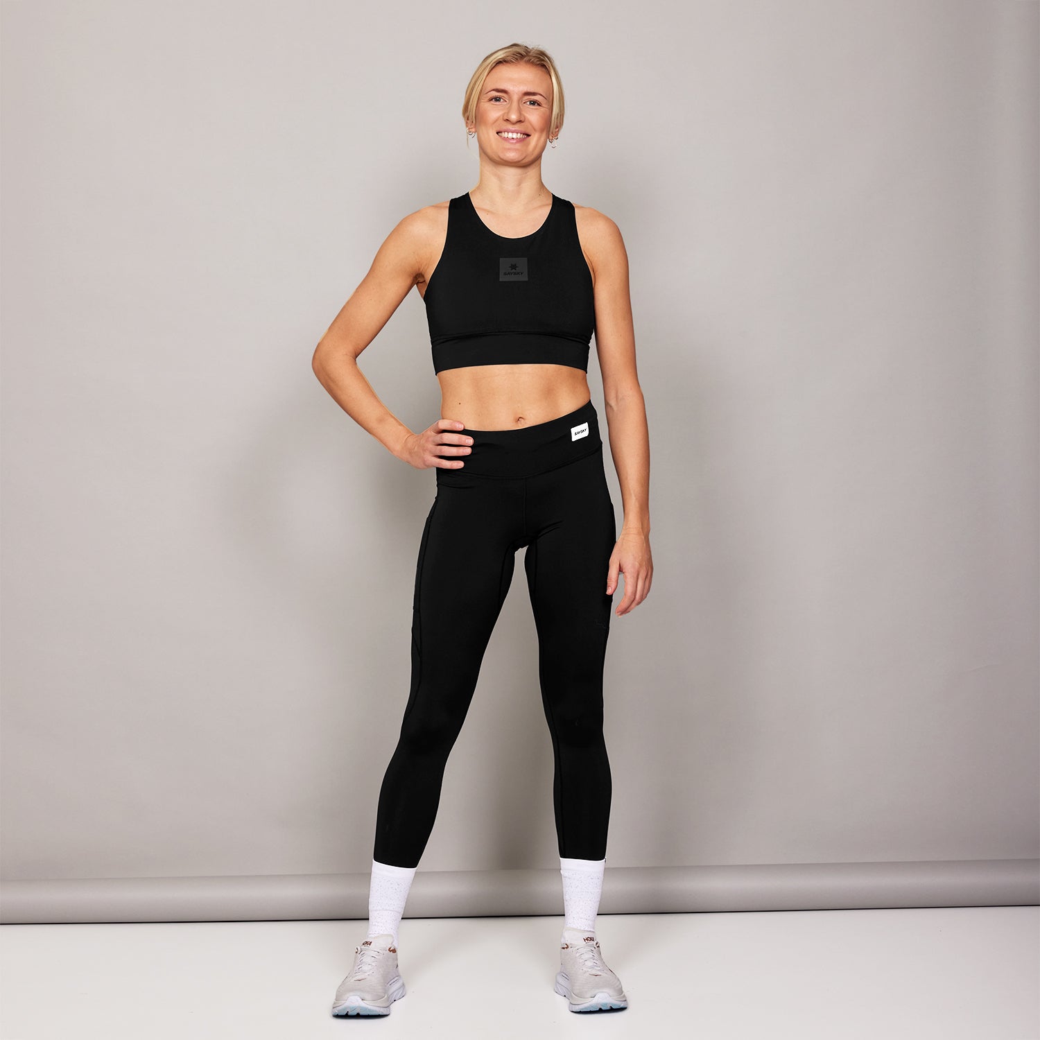 スポーツブラ XWRSB50c901 W Motion Sports Bra - Black [レディーズ]