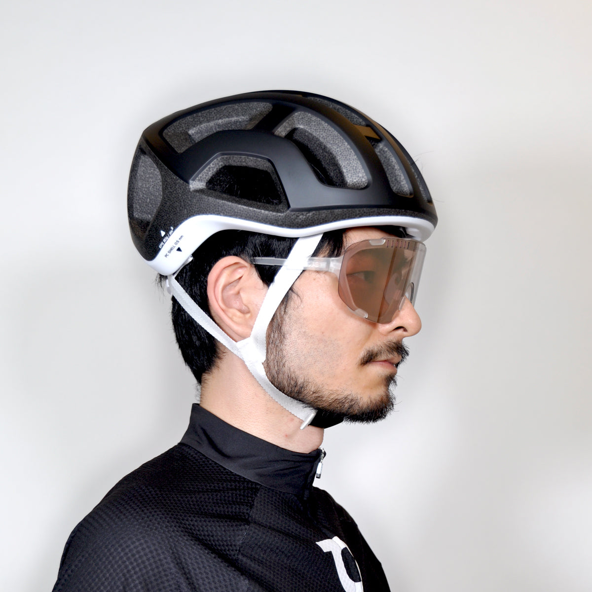 ヒート POC、Ventral Liteバイクヘルメット、ウランブラック/水素