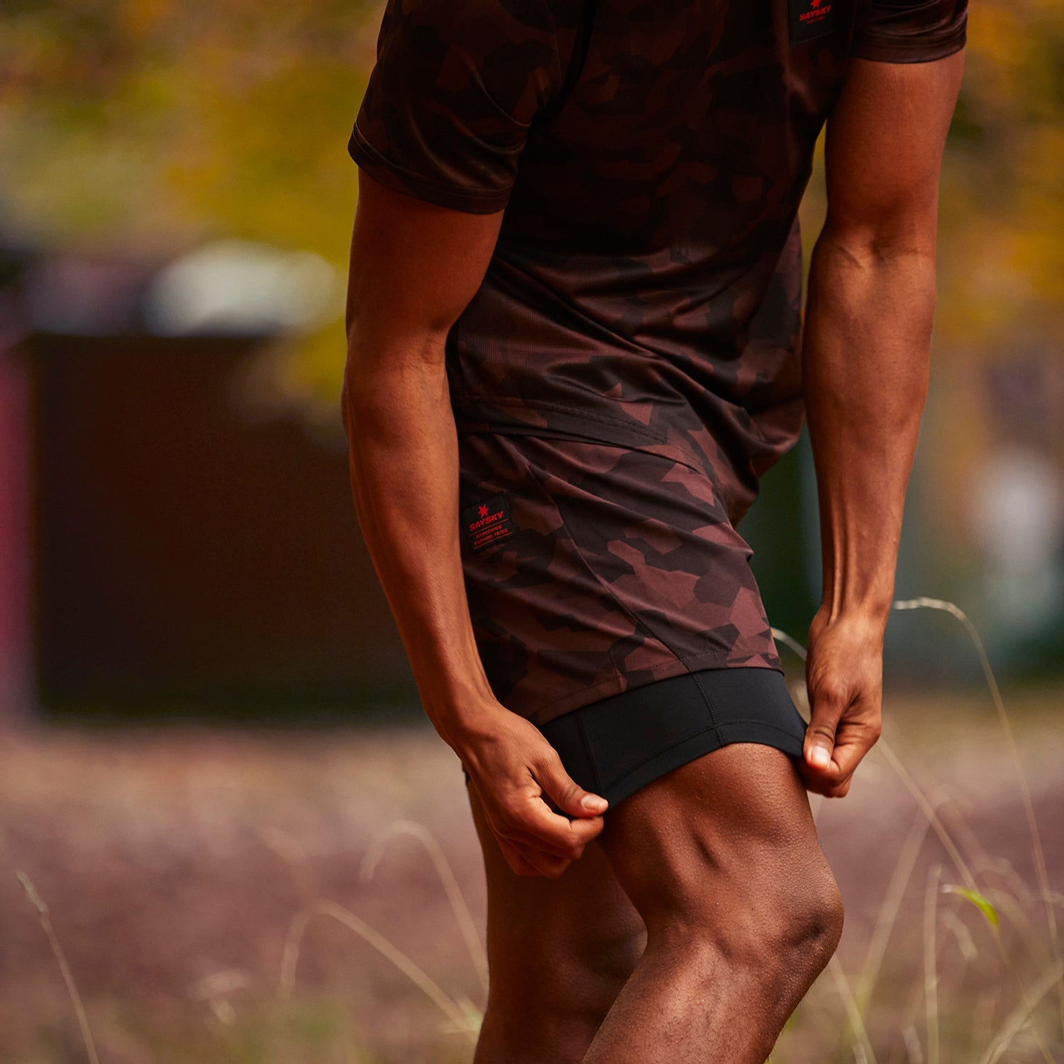 ランニングショーツ HMRSH01 Splinter 2-in-1 Shorts - Black Camo [ユニセックス] XS