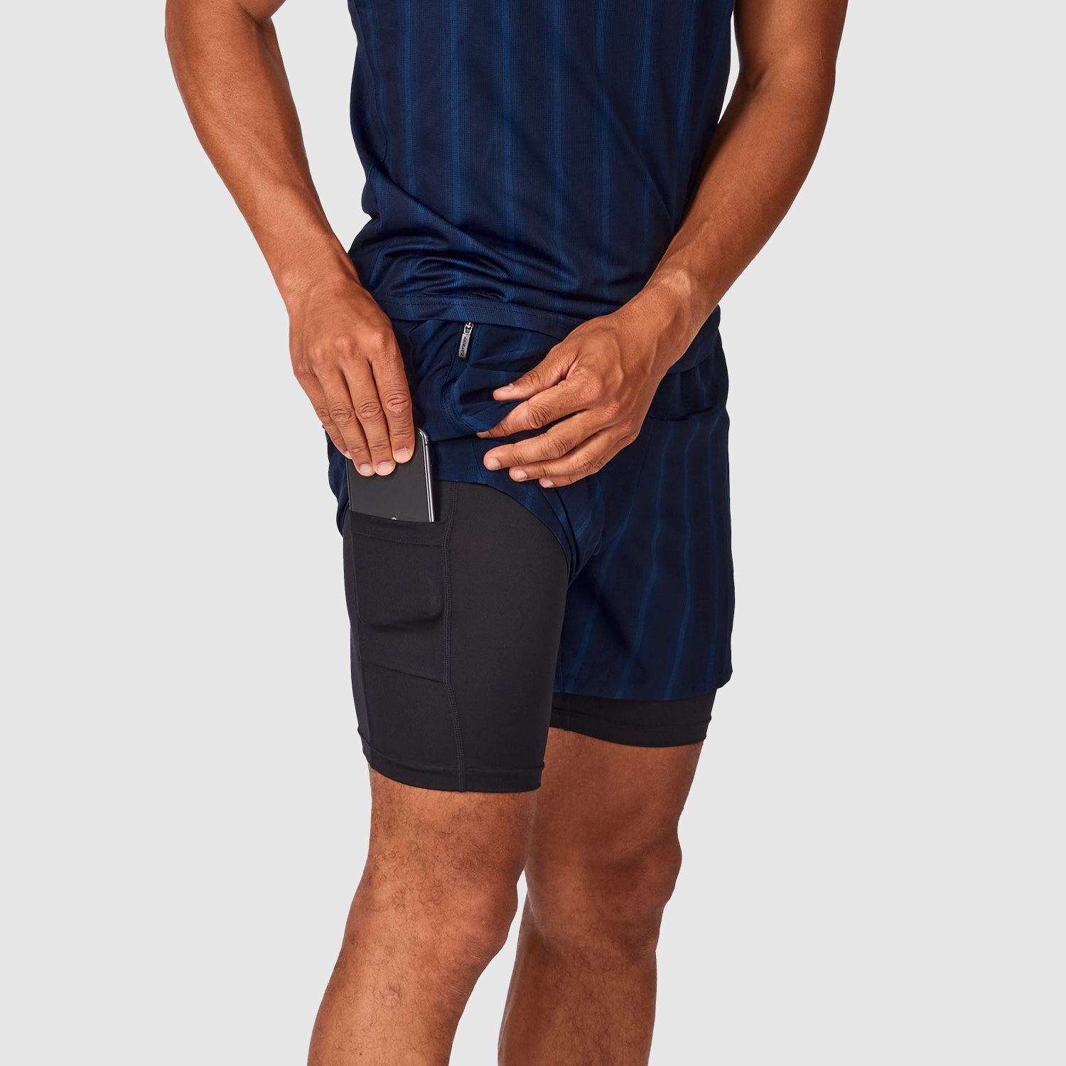 ランニングショーツ ZMRSH02 2-in-1 Shorts NN07 X SAYSKY - Black/Navy Stripe [ユニセックス]