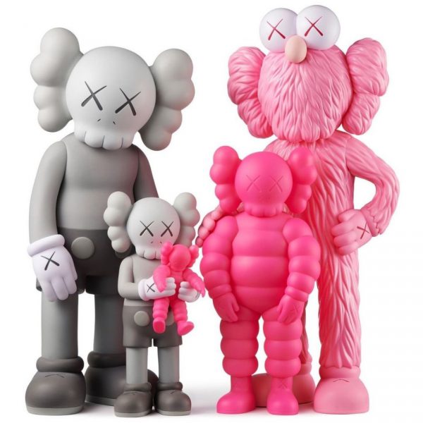 KAWS FAMILY Figures Brown/Blue/White – Gotgoods