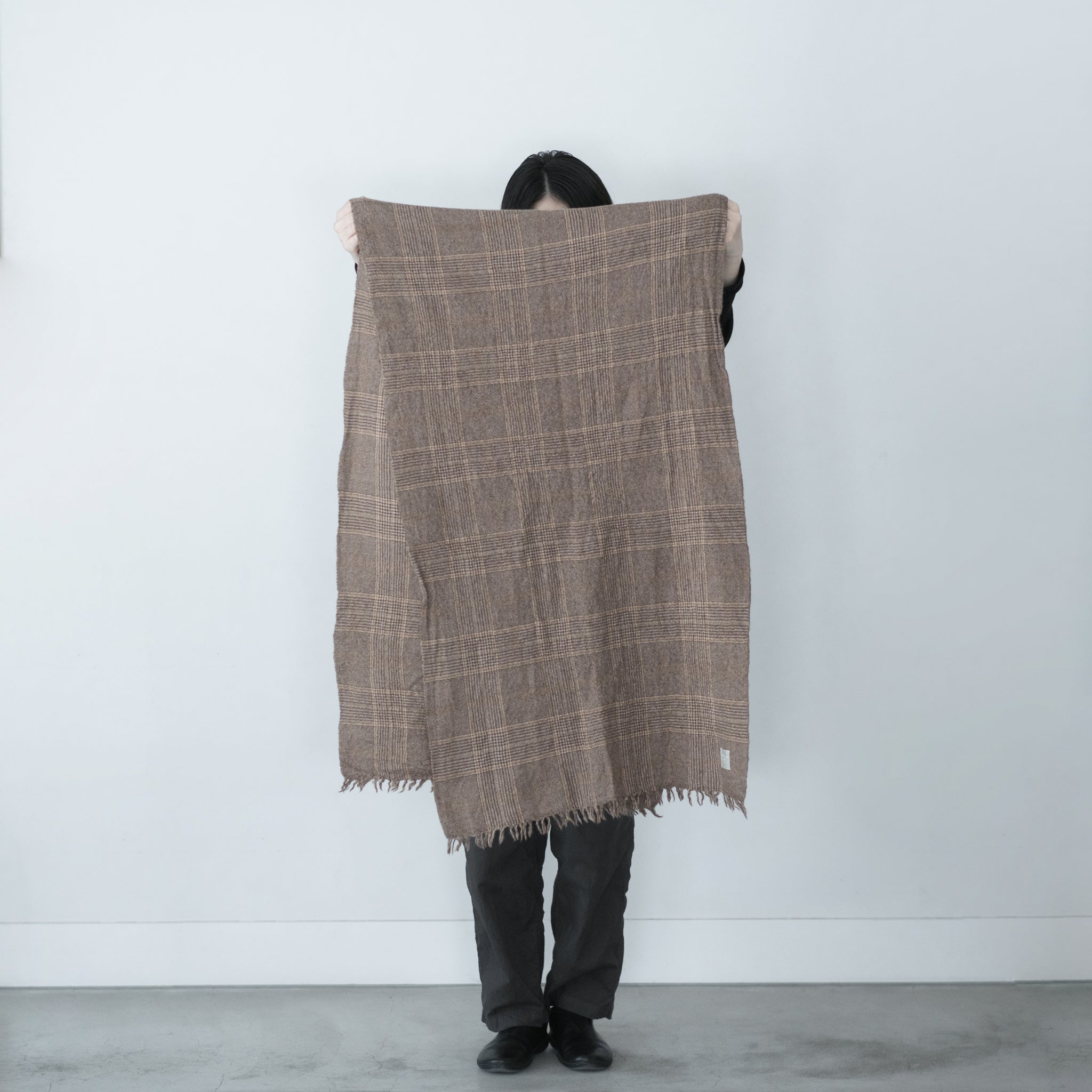 LOCALLY｜02012-1 glencheck muffler / brown