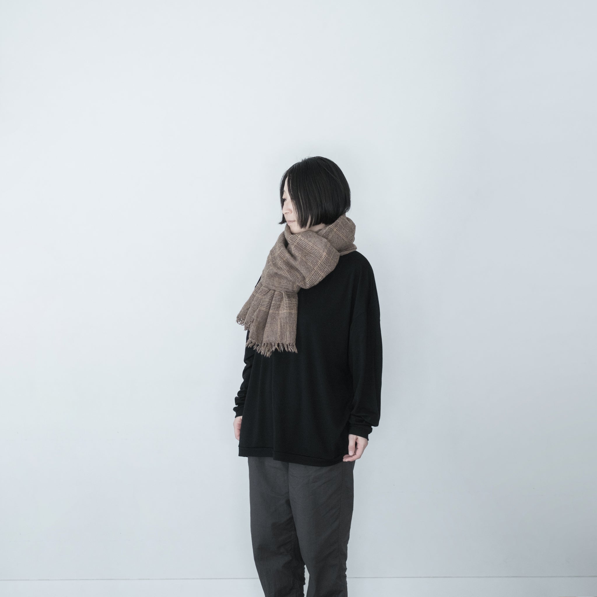 LOCALLY｜02012-1 glencheck muffler / brown