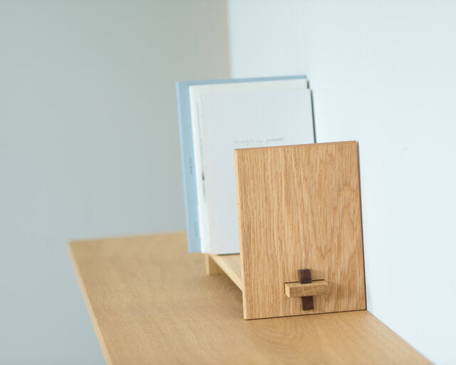 Kijirushi｜Book Stand