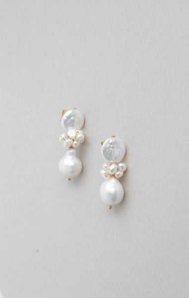 modern pearl bridal earring by megan therese