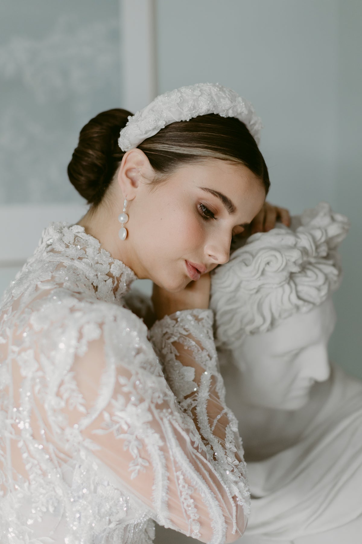 Made with Love Bridal on Instagram: Major wedding day inspo! Our #mwlgirl  wearing the beautiful Florence paired with our Pearl Headband Veil and  Pearl Gloves🙌 // 📷 @posiestudio_ Venue: @thegroundsestate Bridesmaids:  @shonajoy