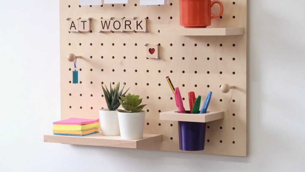 déco pegboard minimaliste 