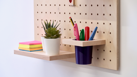 Smart accessories to organize your desk