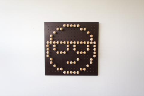 Pixel Board - Smiley - Quark