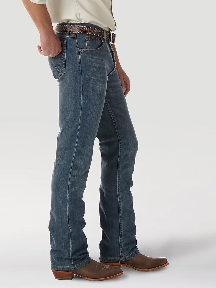 Wrangler Men 20X Competition Slim Fit Jeans in Barrel – Shade Tree  Outfitters