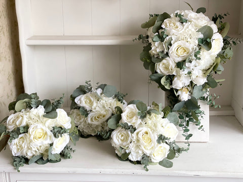 white wedding bouquet