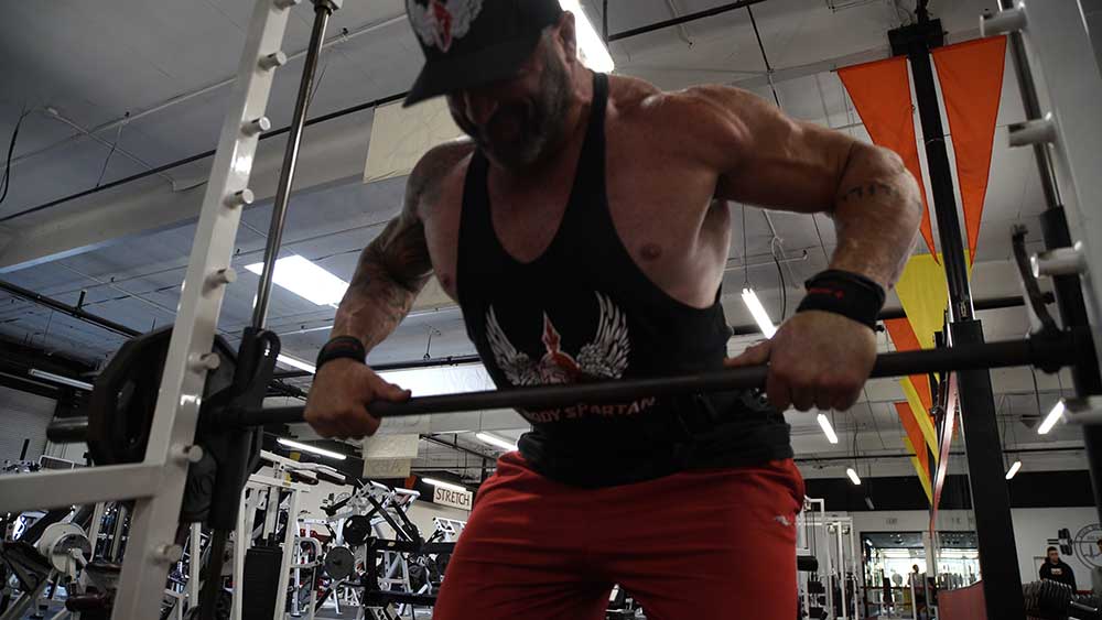 Bent over rows Smith Machine for back workout