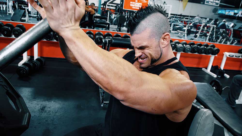 Chest workout with diamond presses