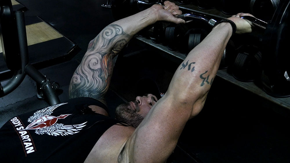 biceps triceps super set with skull crushers