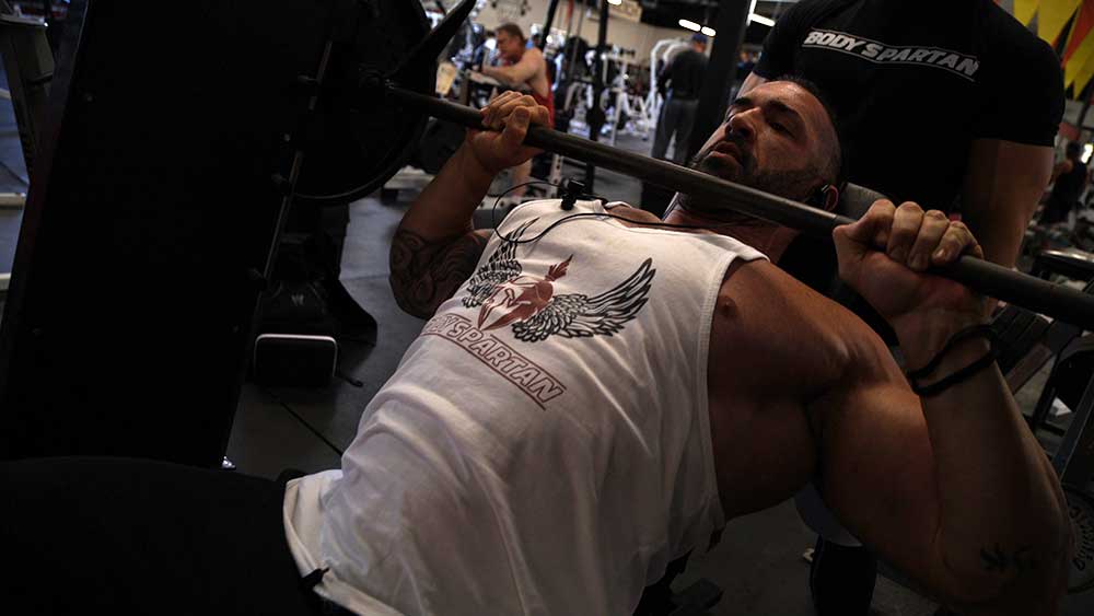 Chest workout incline press