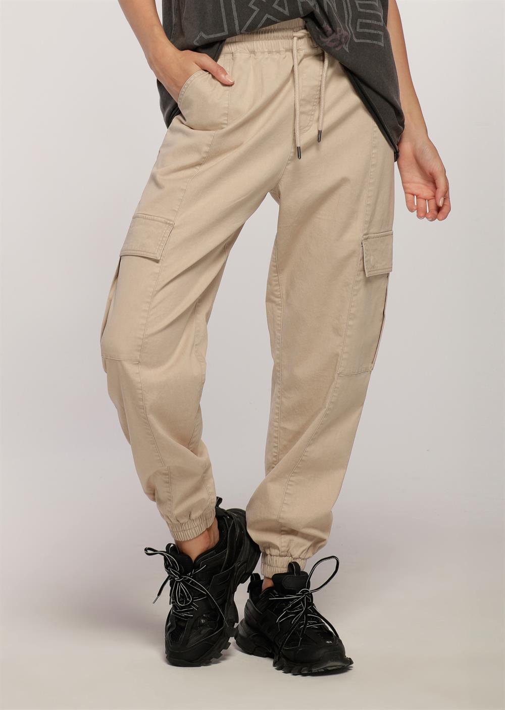 Lorna Jane Utility Cuffed Flashy Trousers in Off White